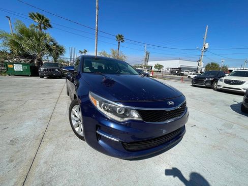 Used 2018 Kia Optima EX FWD image 16