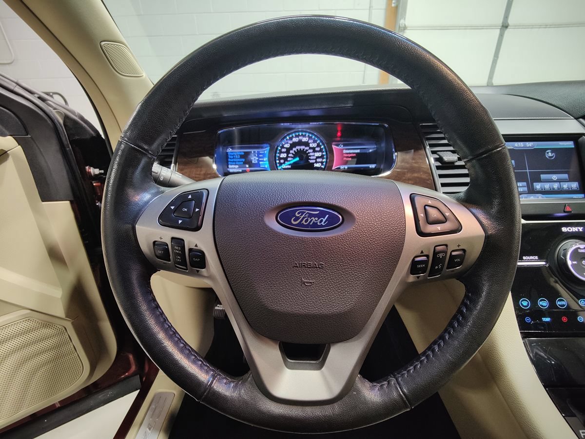 Used 2015 Ford Taurus Limited w/ Equipment Group 301A AWD/4WD image 27