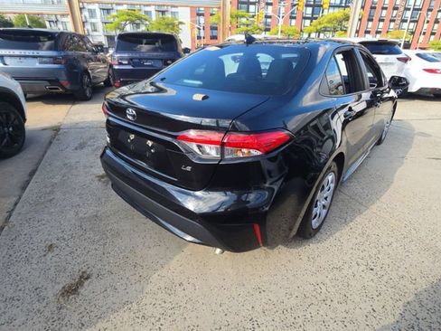 Used 2022 Toyota Corolla LE FWD image 8