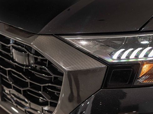 Used 2022 Audi RS Q8 4.0T w/ Carbon Optic Package image 5