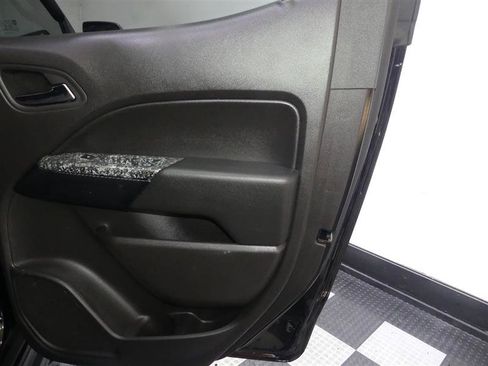 Used 2016 Chevrolet Colorado LT w/ LT Convenience Package AWD/4WD image 20