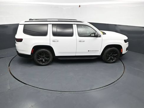 Used 2024 Jeep Wagoneer Series II AWD/4WD image 41