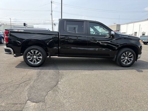 Used 2025 Chevrolet Silverado 1500 LT AWD/4WD image 6