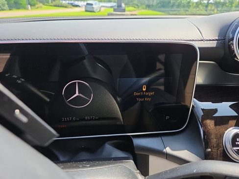 Used 2025 Mercedes-Benz GLC 300 image 14