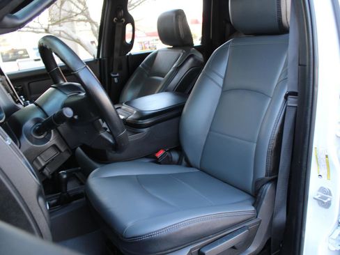 Used 2023 RAM 3500 Tradesman w/ Convenience Group image 23