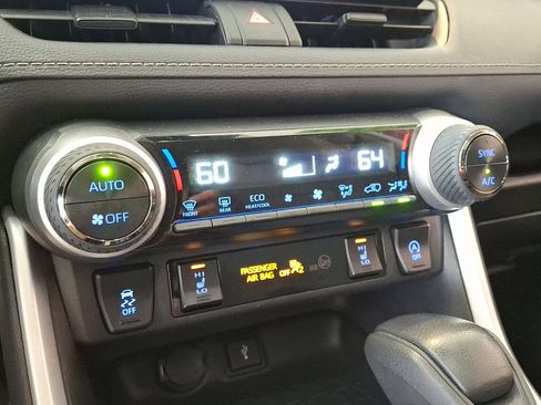 Certified 2022 Toyota RAV4 XLE image 16