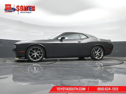 Used 2022 Dodge Challenger GT RWD image 36