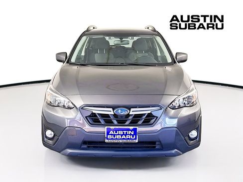 Used 2023 Subaru Crosstrek 2.0i Premium image 2