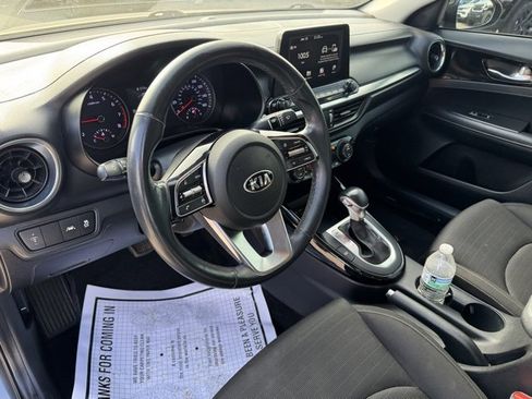 Used 2019 Kia Forte S image 12