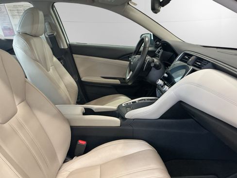 Used 2019 Honda Insight Touring image 15