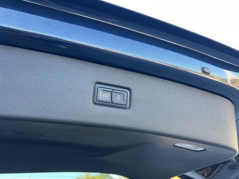 Certified 2025 Audi Q7 2.0T Premium Plus w/ Premium Plus Package image 36