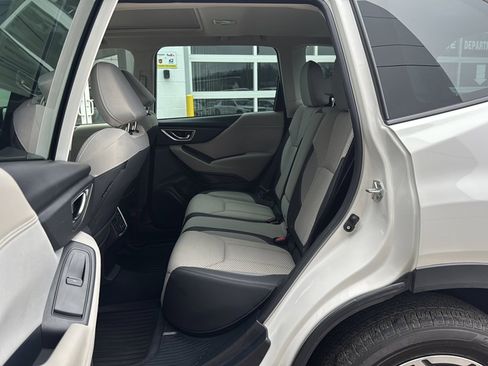Used 2023 Subaru Forester Premium image 18