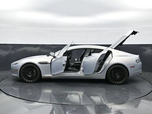 Used 2011 Aston Martin Rapide RWD image 50