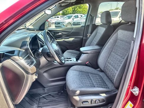 Used 2024 Chevrolet Equinox LT w/ LPO, Floor Liner Package FWD image 11
