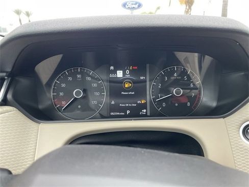 Used 2019 Land Rover Range Rover Velar S image 11