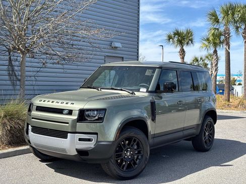 Used 2025 Land Rover Defender 110 X-Dynamic SE image 1