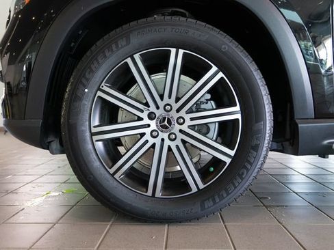 New 2026 Mercedes-Benz GLE 350 4MATIC image 9