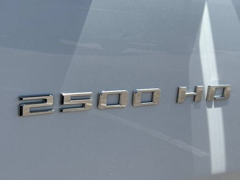 Used 2022 Chevrolet Silverado 2500 LT w/ Convenience Package AWD/4WD image 24