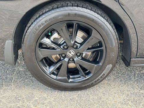 Used 2023 Honda Odyssey Sport image 11