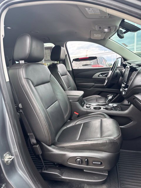 Used 2021 Chevrolet Traverse LT AWD/4WD image 16