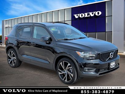 Used 2022 Volvo XC40 T5 R-Design
