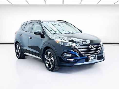 Used 2017 Hyundai Tucson Limited w/ Limited Ultimate Package 03 image 3