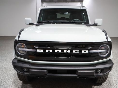 Used 2023 Ford Bronco Outer Banks AWD/4WD image 4