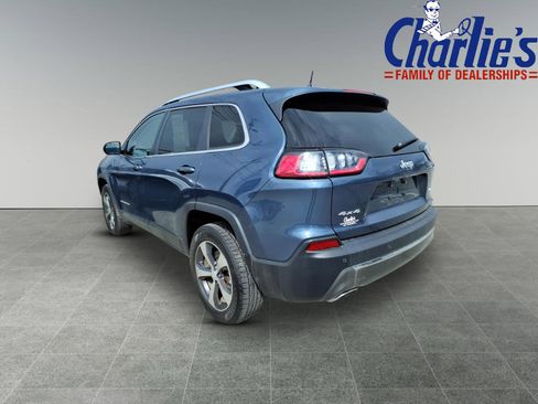 Used 2019 Jeep Cherokee Limited AWD/4WD image 5