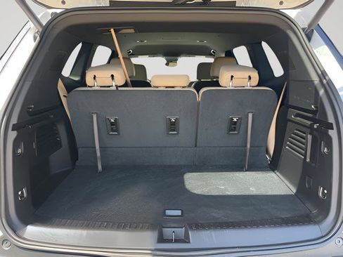 Used 2025 Buick Enclave Preferred image 7