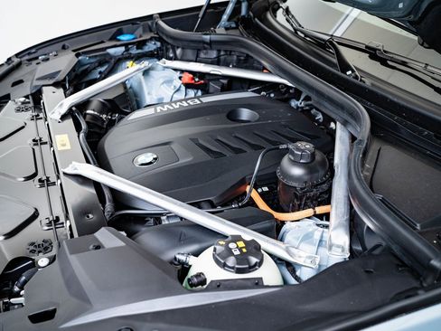 New 2026 BMW X5 xDrive50e w/ M Sport Package image 39