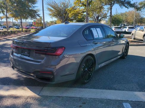 Used 2022 BMW 750i xDrive w/ Executive Package image 6