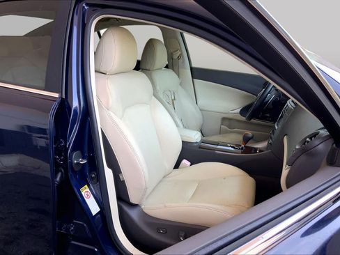 Used 2012 Lexus IS 250 w/ Premium Pkg Value Edition RWD image 8