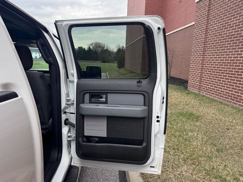 Used 2013 Ford F150 XLT w/ Luxury Equipment Group image 15