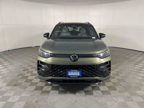 New 2026 Volkswagen Tiguan SE R-Line AWD/4WD image 23
