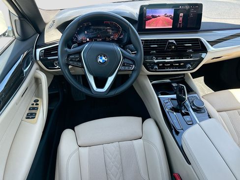 Certified 2023 BMW 530i RWD image 22