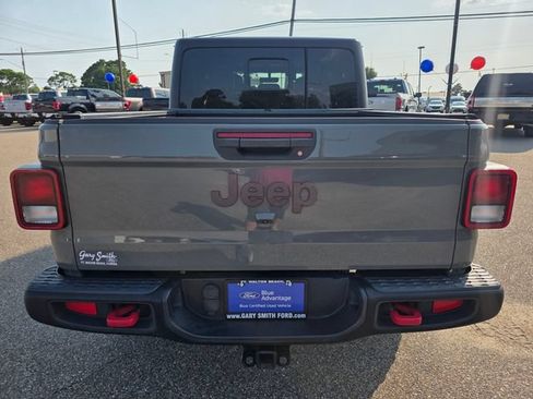 Used 2021 Jeep Gladiator Rubicon AWD/4WD image 7