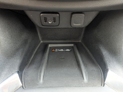 Used 2019 Chevrolet Traverse Premier w/ Driver Confidence II Package image 28