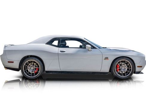 Used 2012 Dodge Challenger SRT8 w/ Premium Sound Group RWD image 2