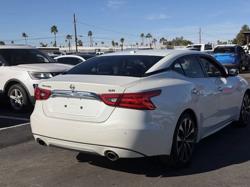 Used 2016 Nissan Maxima SR image 9