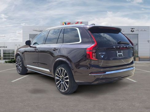 Used 2025 Volvo XC90 B6 Ultra AWD/4WD image 3
