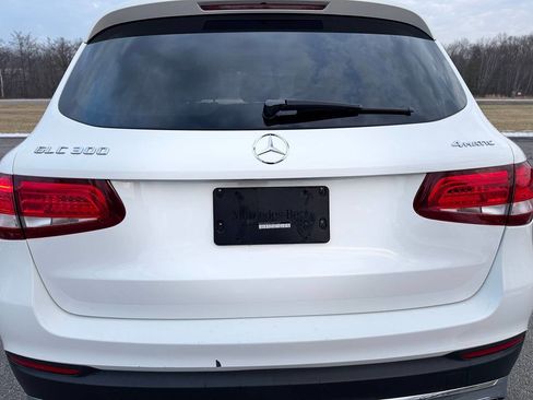 Used 2017 Mercedes-Benz GLC 300 4MATIC image 15