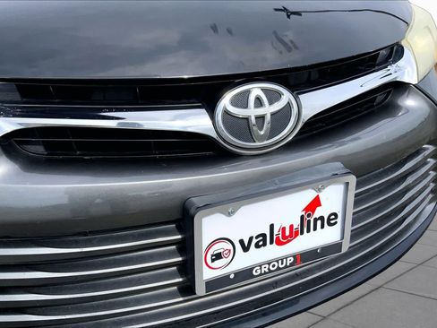 Used 2015 Toyota Camry LE FWD image 29