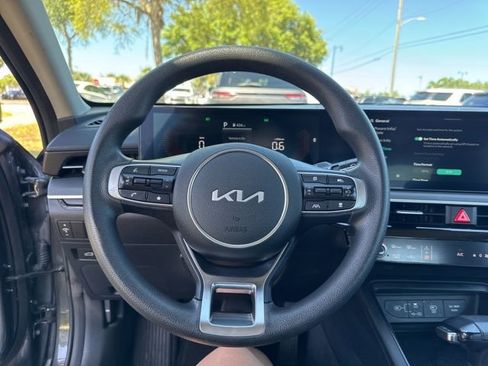 Used 2025 Kia K5 LXS FWD image 27