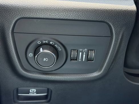 Used 2021 Jeep Grand Cherokee L Overland AWD/4WD image 19