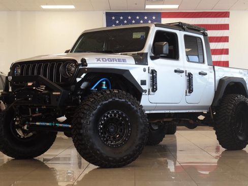 Used 2022 Jeep Gladiator Sport AWD/4WD image 12