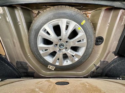 Used 2011 Toyota Avalon FWD image 15