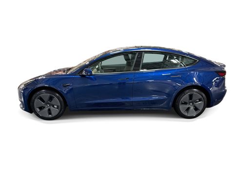 Certified 2023 Tesla Model 3 Standard Range RWD image 3