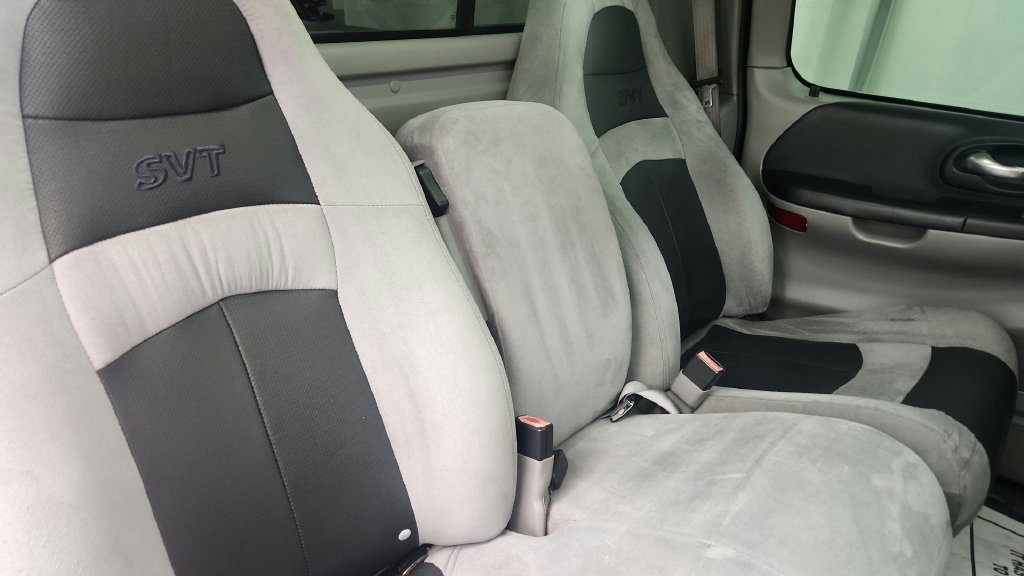 Used 2004 Ford F150 Lightning RWD image 49