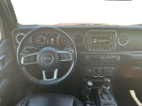 Used 2021 Jeep Wrangler Unlimited Sahara AWD/4WD image 10