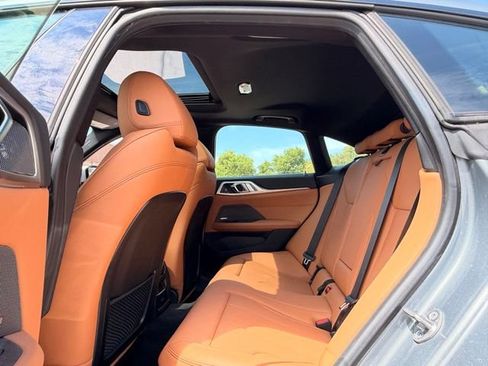 Used 2023 BMW i4 eDrive35 RWD image 10
